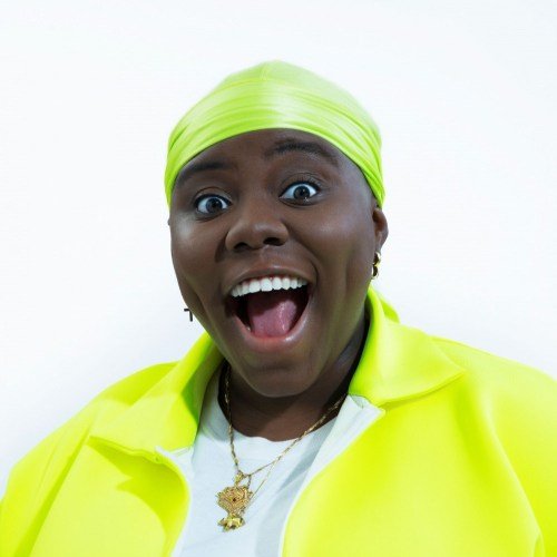 How old is Teni?