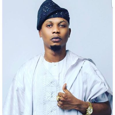 What are Reminisce's two jobs?