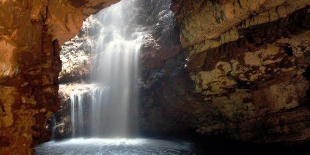 Where is Awhum Waterfalls located?