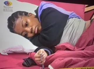 Zikoko’s Weekly Roundup: Davido Gifts Honest Lady $10k